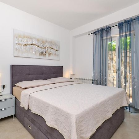 Leonida Lägenhet Mali Lošinj Exteriör bild