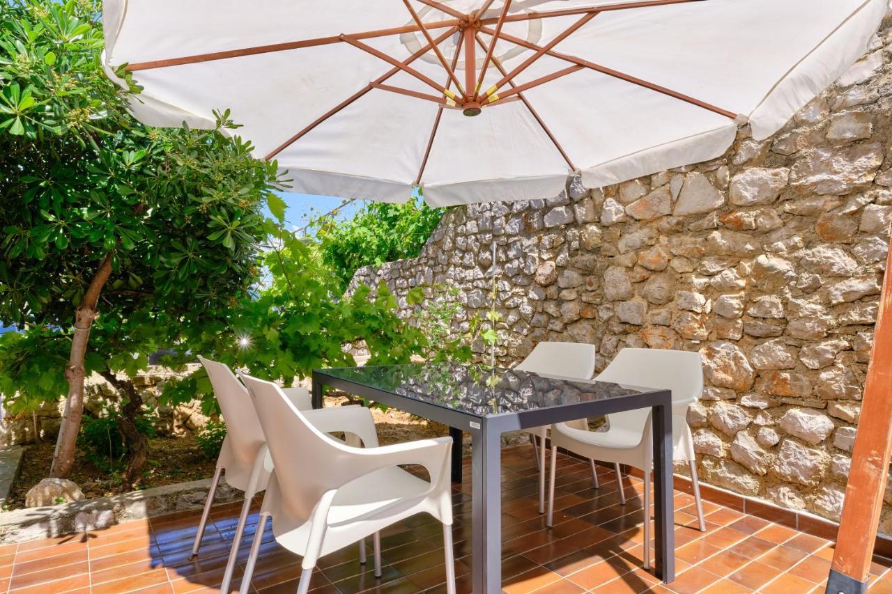 Leonida Lägenhet Mali Lošinj Exteriör bild